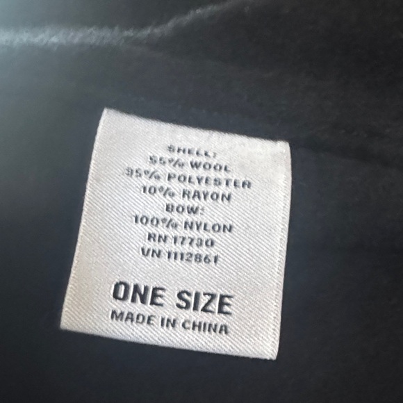 Neiman Marcus Elegant Black Cape with Bow - Picture 10 of 10